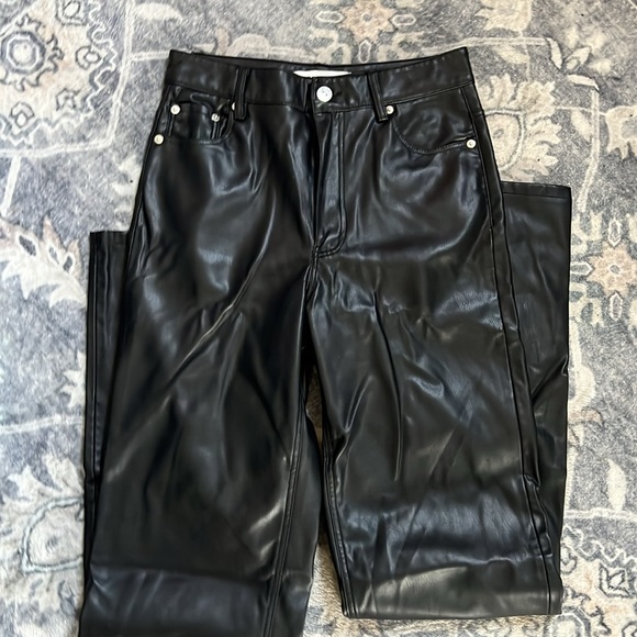 Zara Full Length 90’s Faux Leather Pants - Picture 6 of 7
